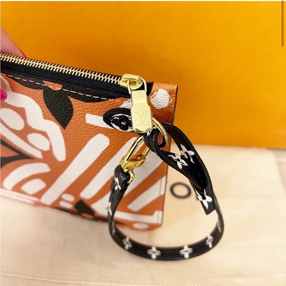 Authentic Louis Vuitton Limited Edition Caramel & Black Pochette Clutch Bag - Picture 3 of 12